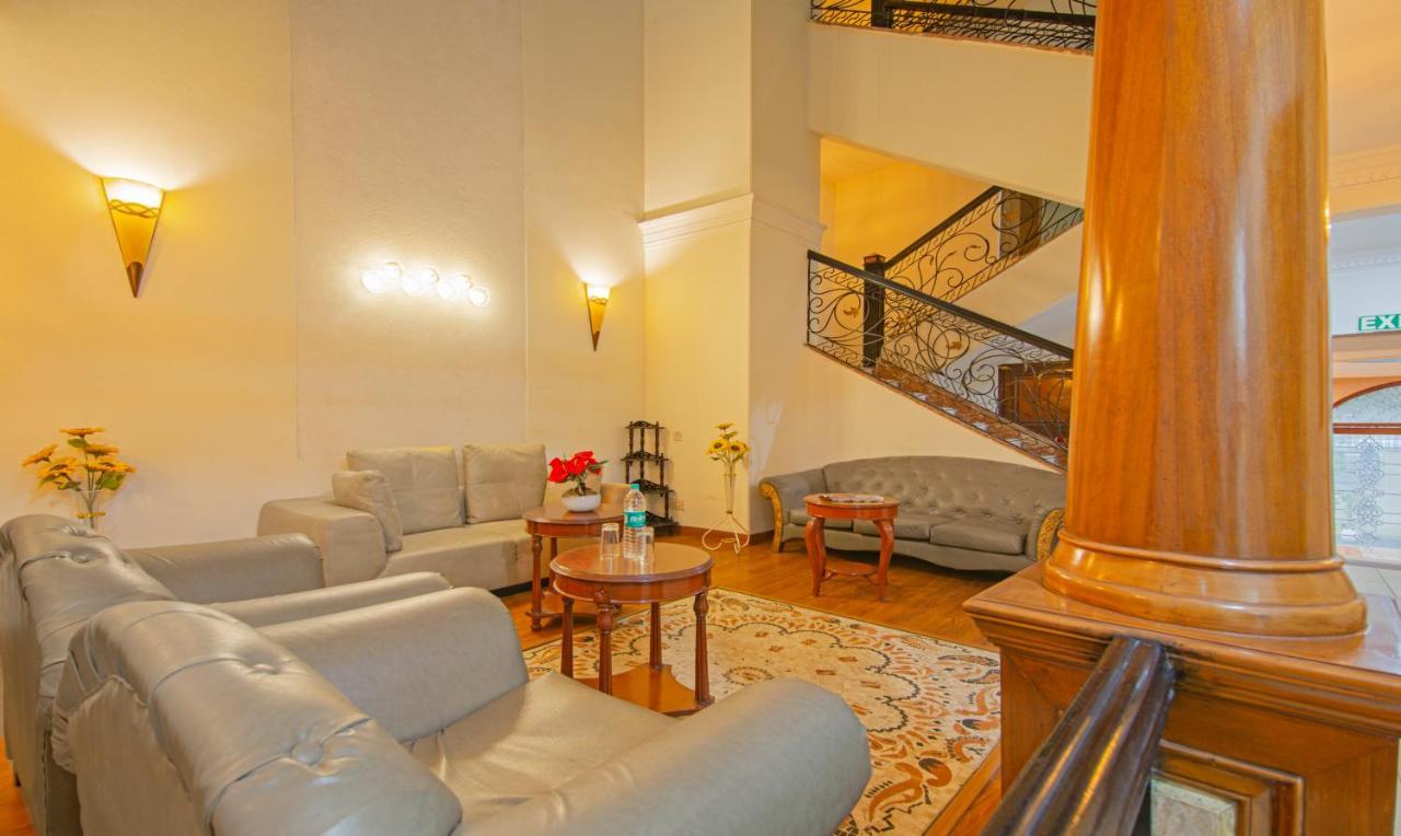Hotel Treebo Corporate Park Nowe Delhi Zewnętrze zdjęcie