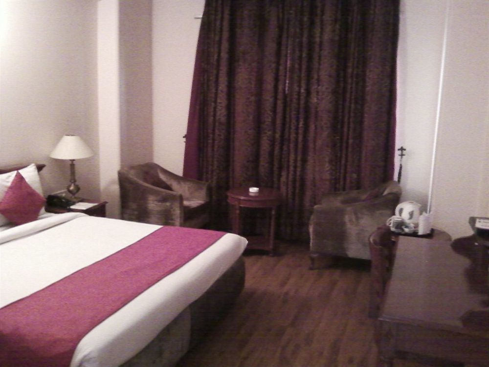 Hotel Treebo Corporate Park Nowe Delhi Zewnętrze zdjęcie