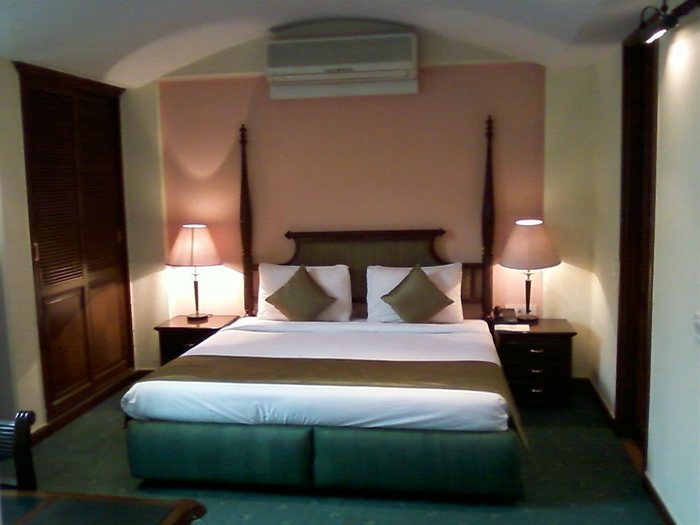 Hotel Treebo Corporate Park Nowe Delhi Zewnętrze zdjęcie